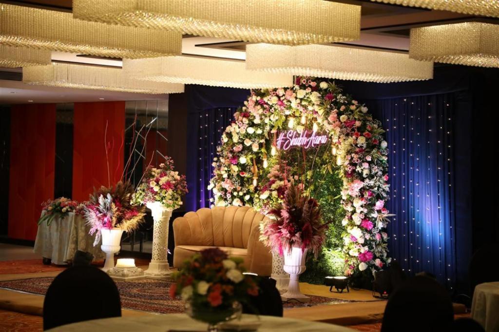 Park Inn By Radisson Gurgaon Bilaspur Manesar Buitenkant foto