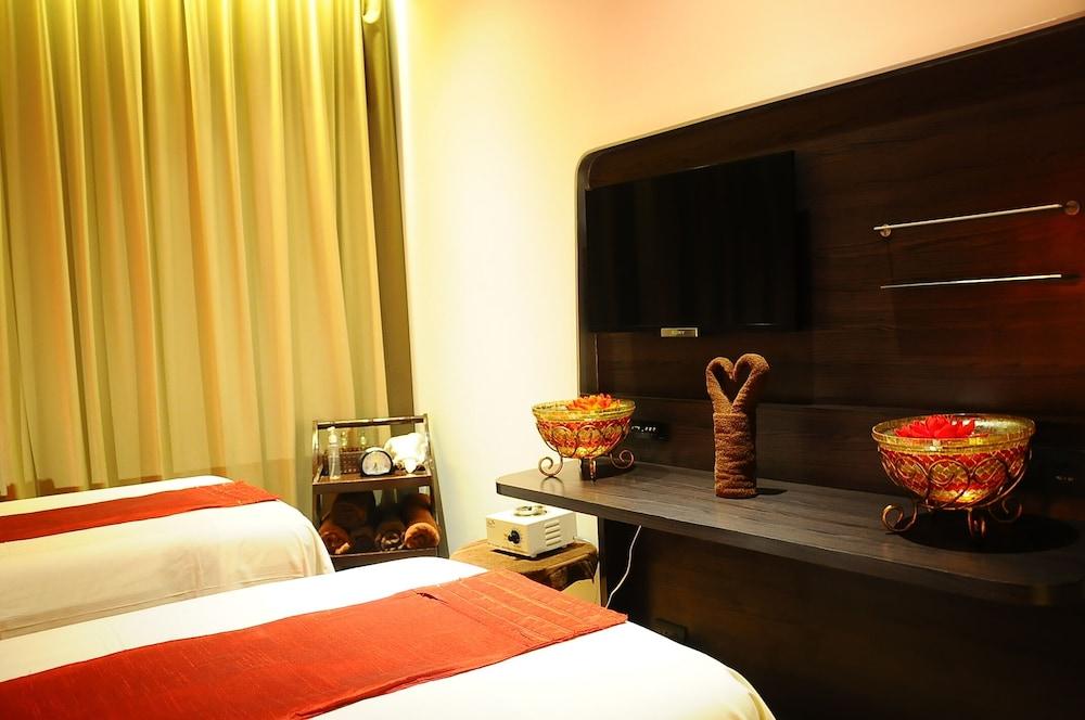 Park Inn By Radisson Gurgaon Bilaspur Manesar Buitenkant foto