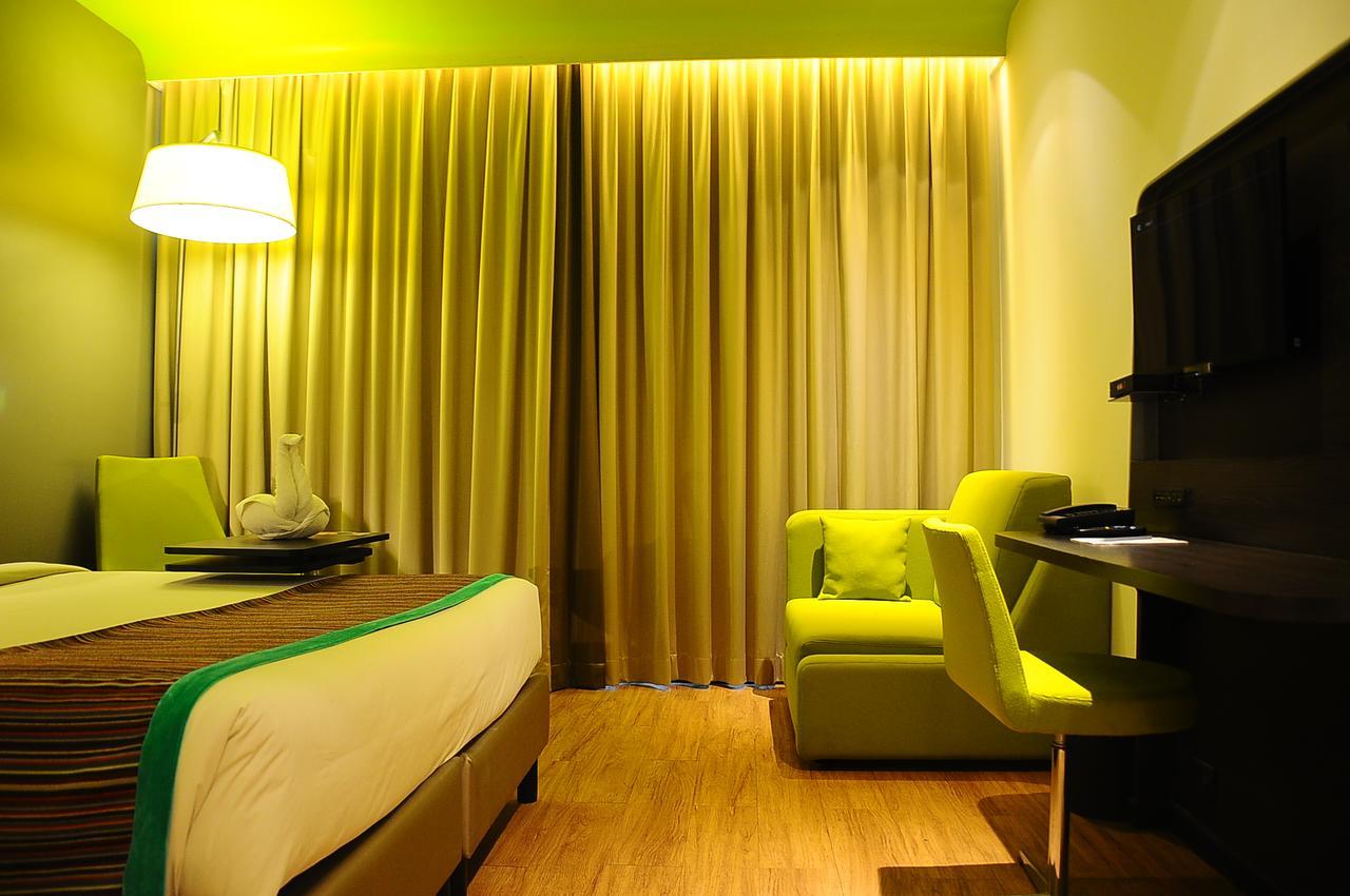 Park Inn By Radisson Gurgaon Bilaspur Manesar Buitenkant foto