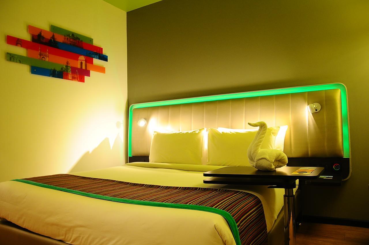 Park Inn By Radisson Gurgaon Bilaspur Manesar Buitenkant foto