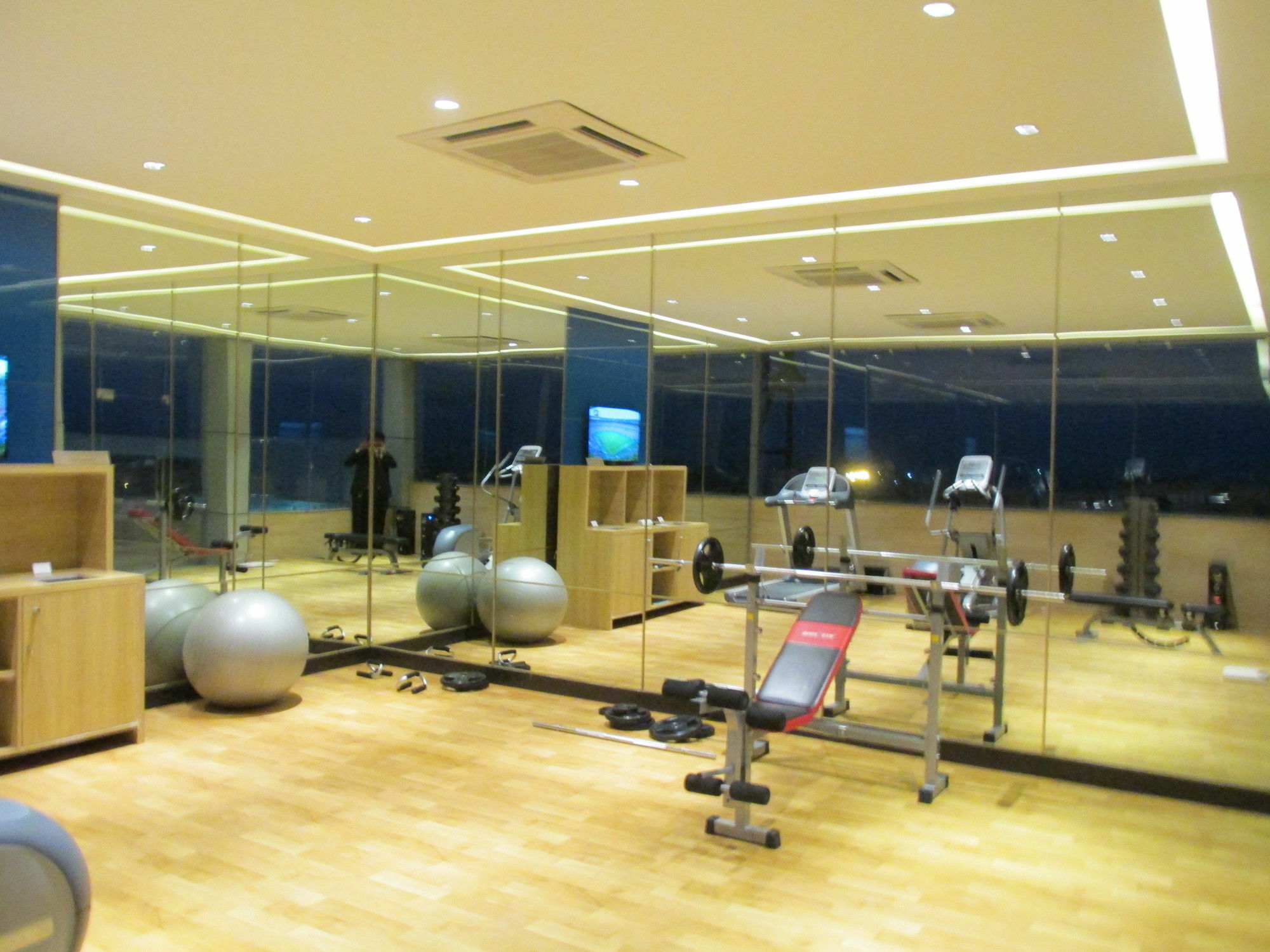 Park Inn By Radisson Gurgaon Bilaspur Manesar Buitenkant foto